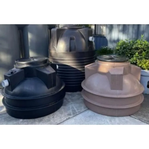 Plastic Tanks QLD 660L Pump Out Tank, rotomoulded, 1280mm wide, built tuff for Australian conditions.