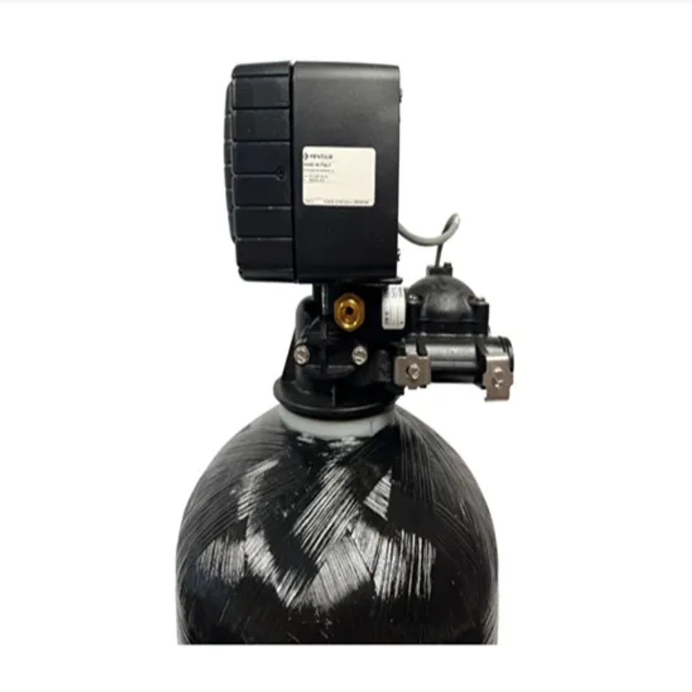Fleck 5600SXT 24k grain water softener system with digital metered control head.