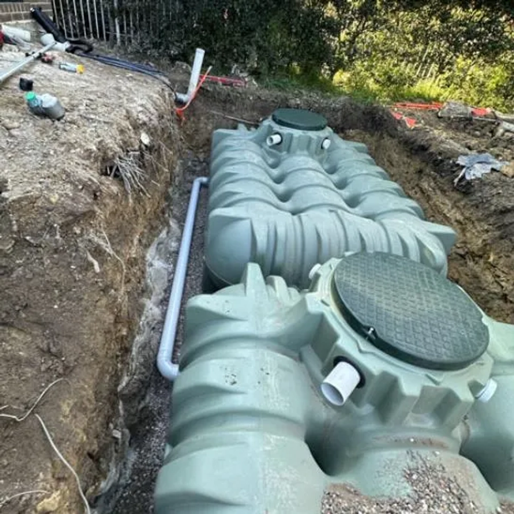 Garantia Lilo Flat Rainwater Tank, 5000L capacity, designed by Graf for installation under lawns and driveways.