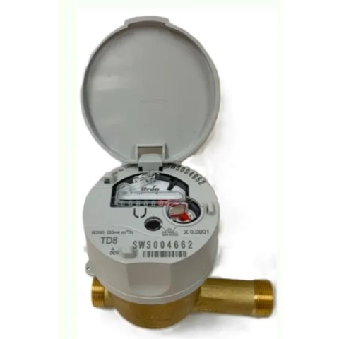 Volumetric Itron TD8 cold water meter, magnetic tamper immune, includes nuts and tails for installation. (Character Count: 108)