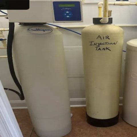 Advanced home water purification package with whole-house sediment filters and an automatic softener by Mr. Water LLC