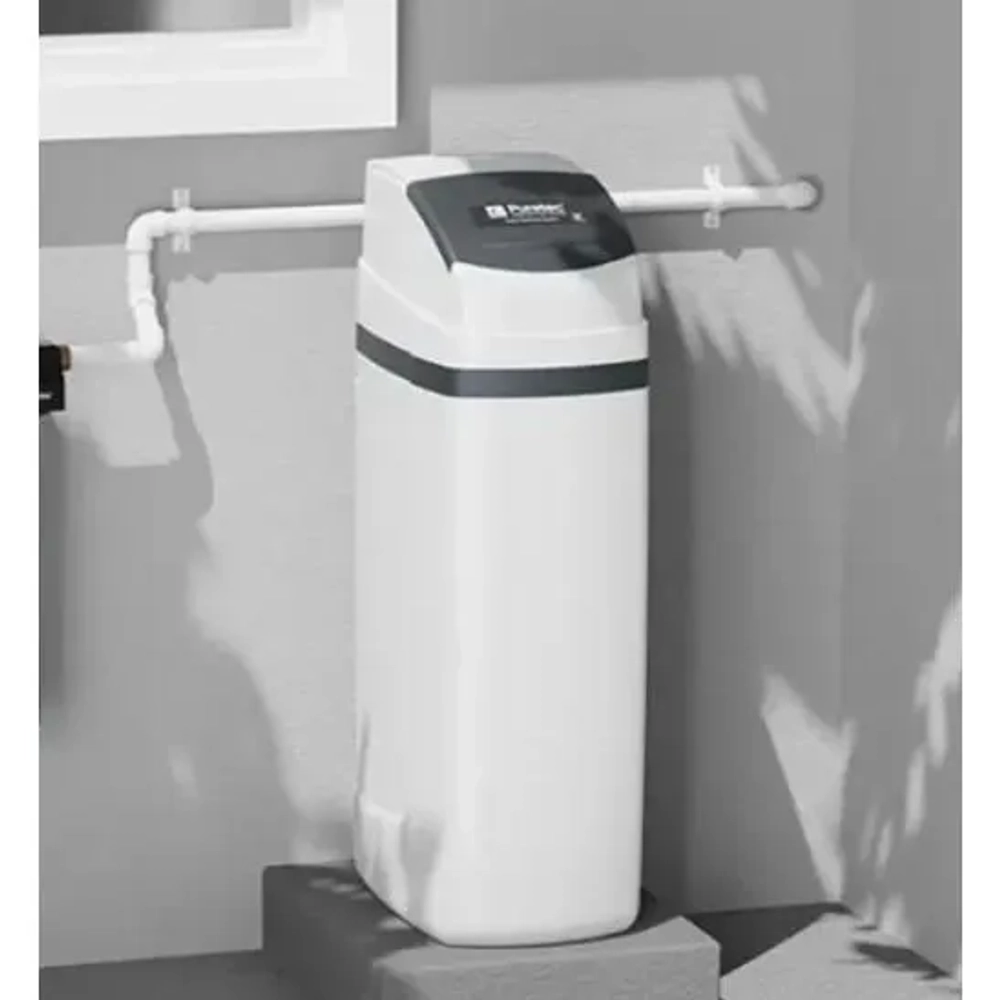 Puretec SOL40-E3 Water Softener: WaterMark approved, 18,000L capacity, 40 Lpm flow rate to prevent scale.