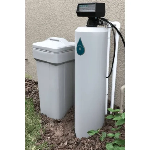 The H2O Heroes single-tank water softener with a high-efficiency digital control valve for residential use