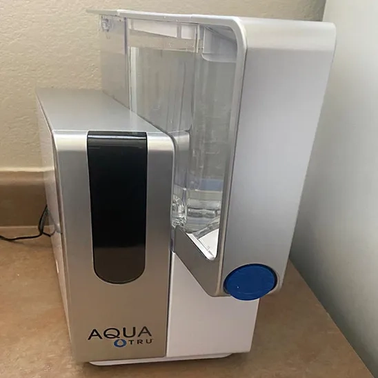 The user expressed that AQUATRU RO water filtration system is well designed, and the size is perfect for the counter. 