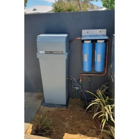 Australian SEV8 10,000L capacity water softener, roto-moulded cabinet, removes calcium/hardness.