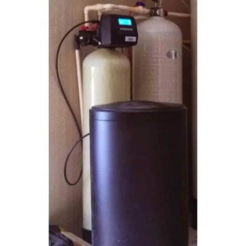 WaterServ whole-house water softener featuring a digital head for efficient mineral removal.