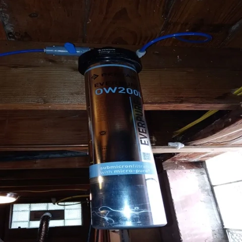 Pentair Everpure OW200L filter with precoat submicron technology, removing lead, TTHMs, and cysts below 0.5 micron.